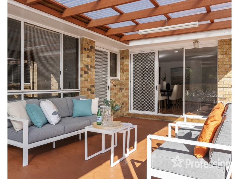 4 Arwon Avenue, Casula NSW 2170