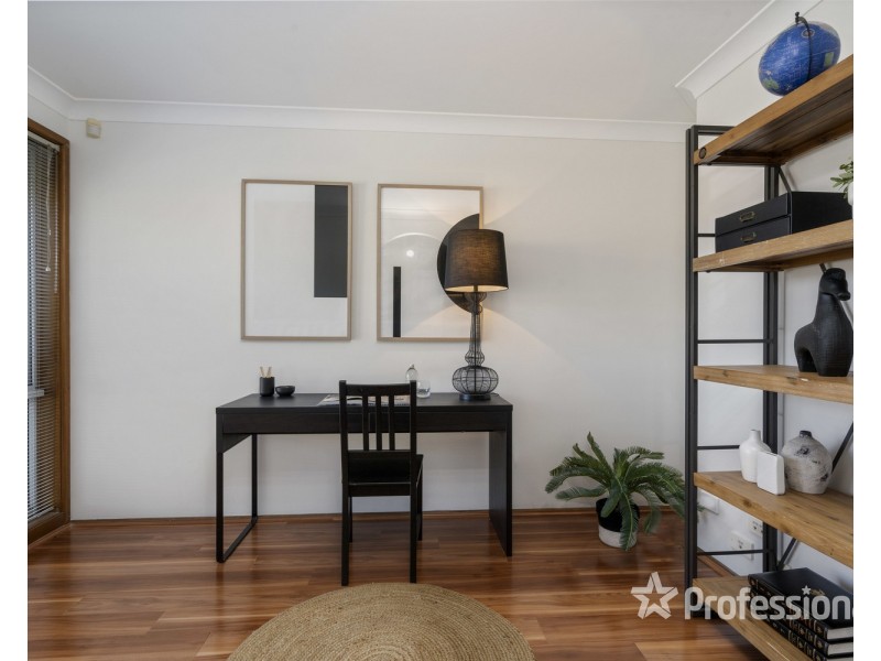 4 Arwon Avenue, Casula NSW 2170