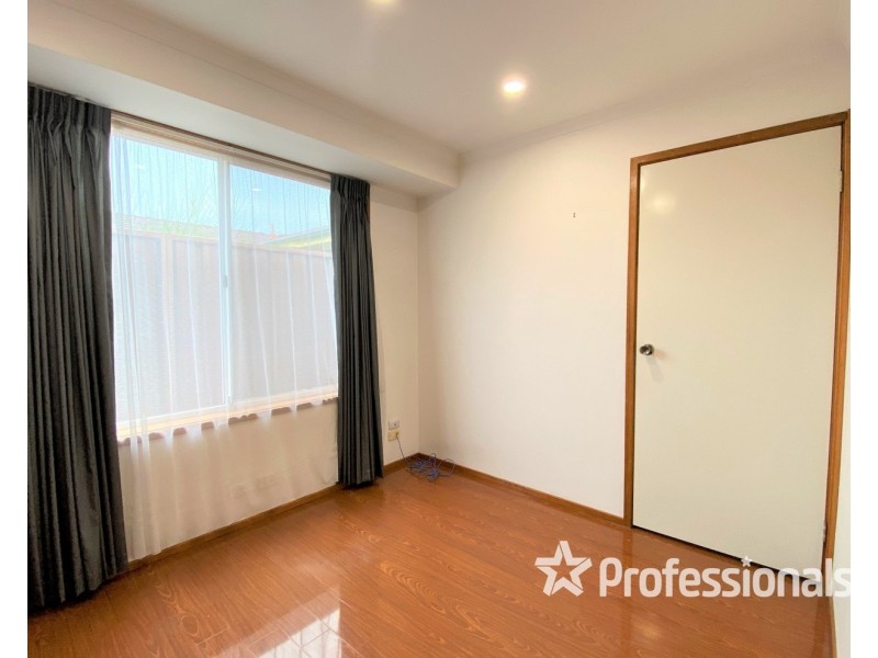 13 Carbine Close, Casula NSW 2170