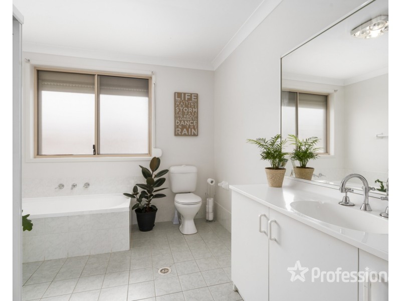 37 Myrtle Street, Prestons NSW 2170