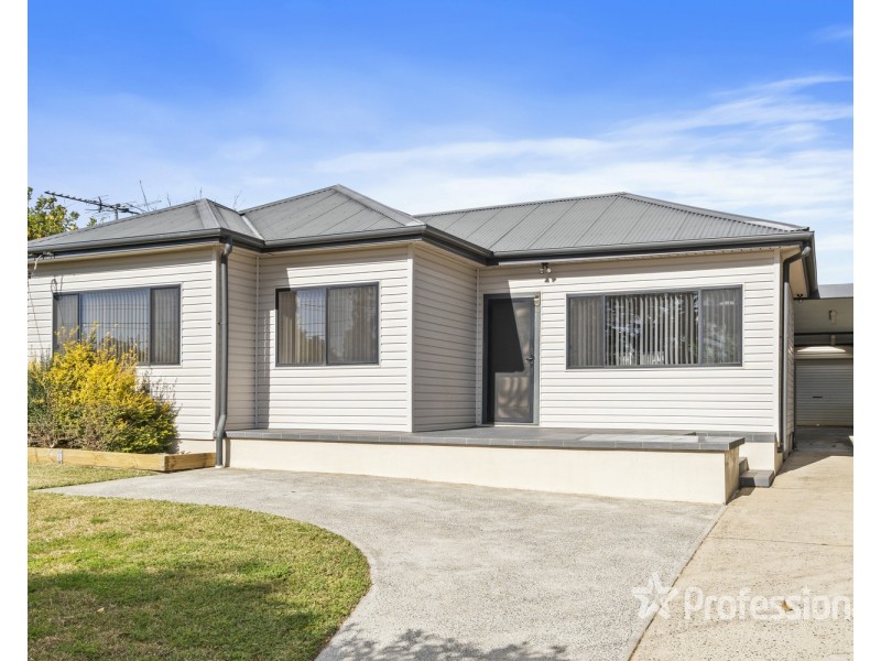 60 Fitzpatrick Crescent, Casula NSW 2170