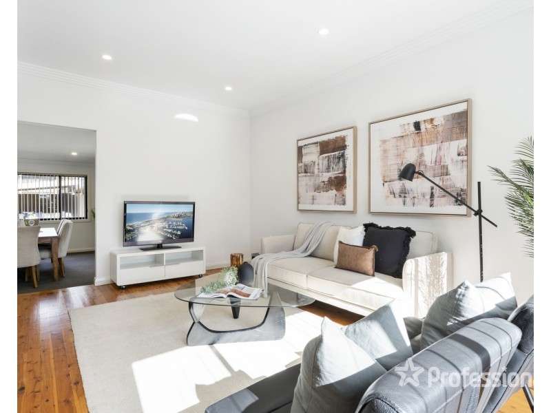 60 Fitzpatrick Crescent, Casula NSW 2170