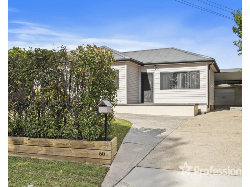 60 Fitzpatrick Crescent, Casula NSW 2170