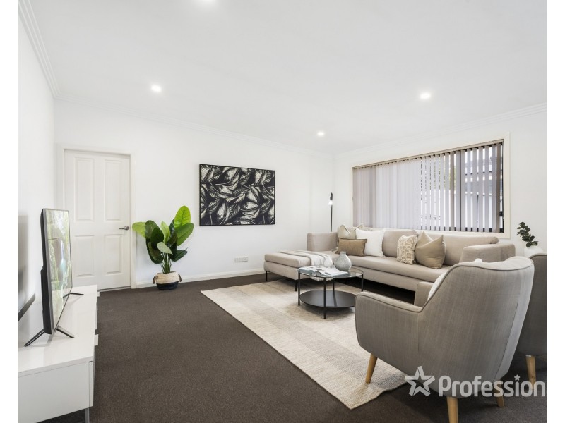 60 Fitzpatrick Crescent, Casula NSW 2170