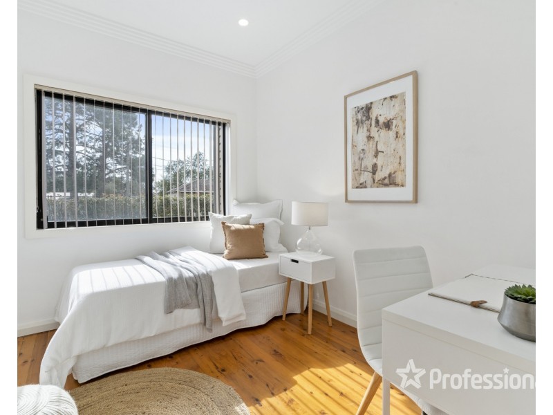 60 Fitzpatrick Crescent, Casula NSW 2170