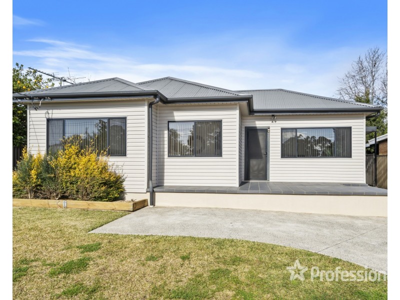 60 Fitzpatrick Crescent, Casula NSW 2170