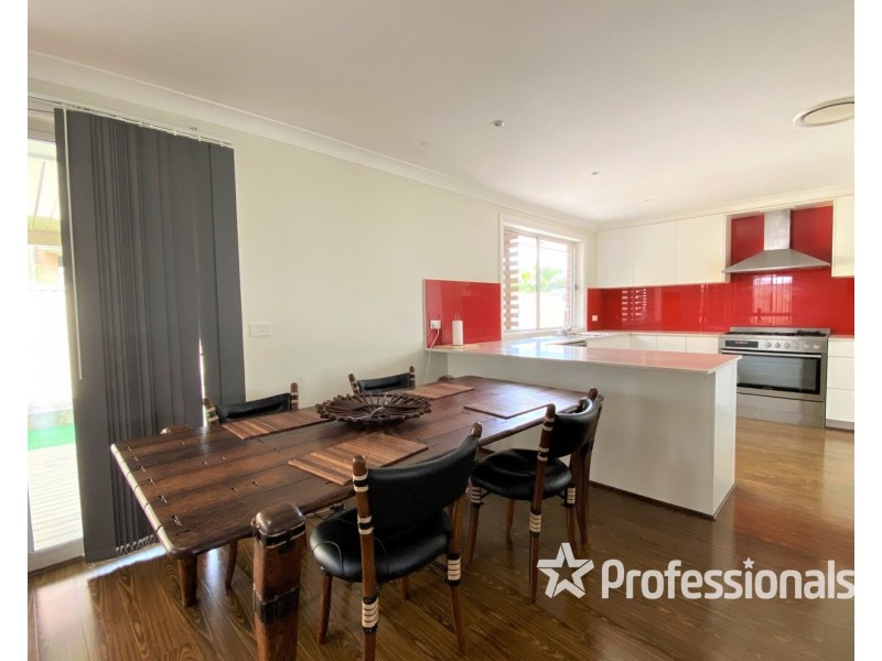 6B Simpson Avenue, Casula NSW 2170