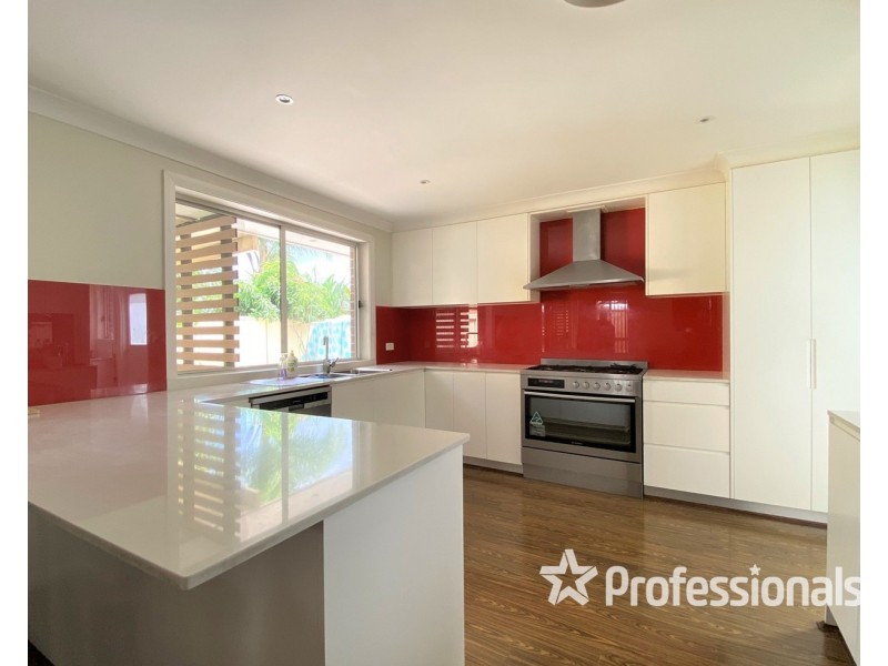 6B Simpson Avenue, Casula NSW 2170