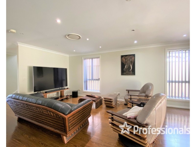 6B Simpson Avenue, Casula NSW 2170