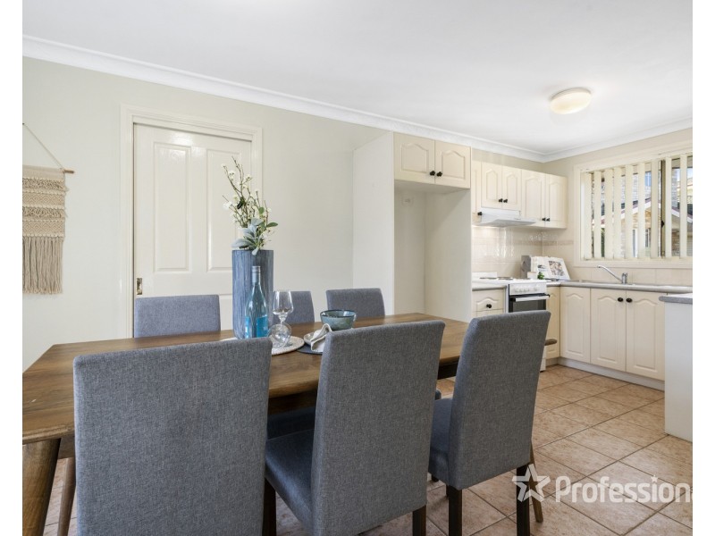 4/9-11 Doomben Close, Casula NSW 2170