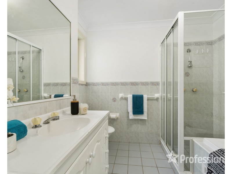 4/9-11 Doomben Close, Casula NSW 2170