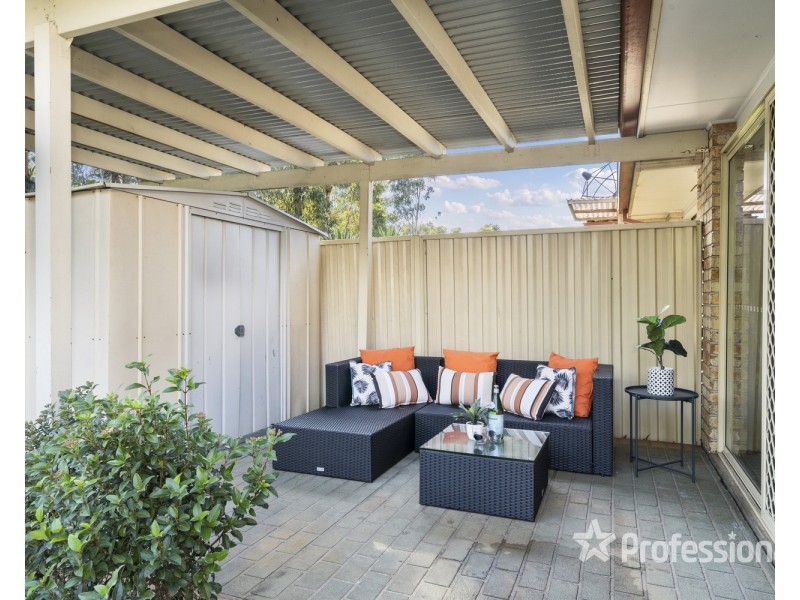 4/9-11 Doomben Close, Casula NSW 2170