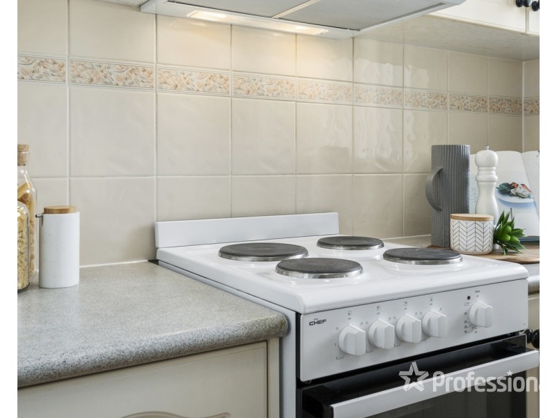 4/9-11 Doomben Close, Casula NSW 2170