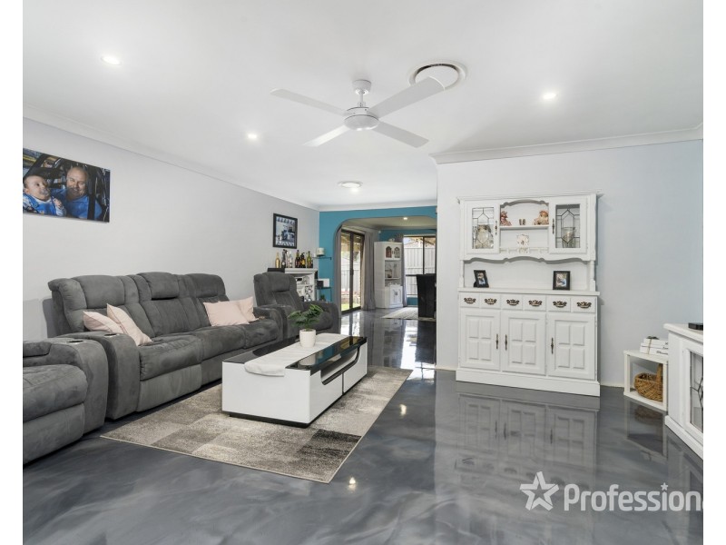 2 Boobook Place, Ingleburn NSW 2565