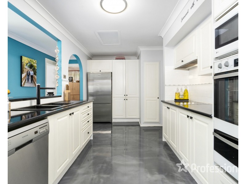 2 Boobook Place, Ingleburn NSW 2565
