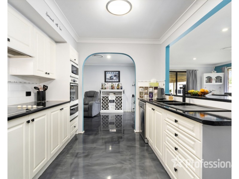 2 Boobook Place, Ingleburn NSW 2565