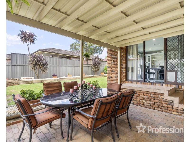 2 Boobook Place, Ingleburn NSW 2565