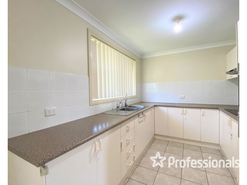 1 Yarra Place, Prestons NSW 2170