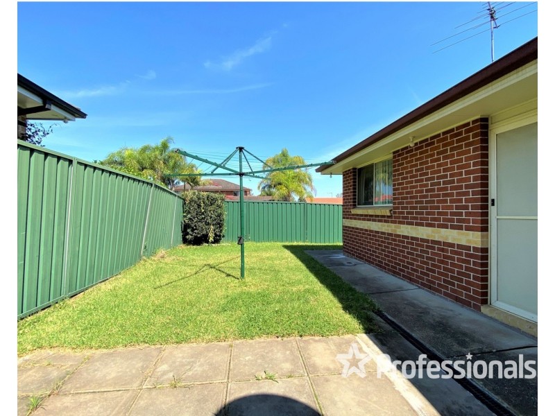 1 Yarra Place, Prestons NSW 2170