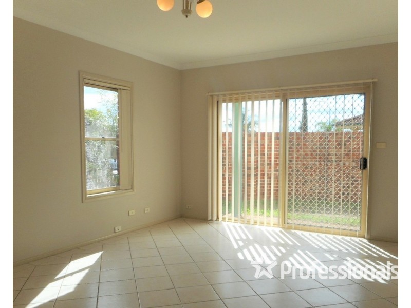 1/1-3 Kurrajong Road, Casula NSW 2170