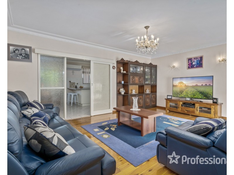 18 Ironbark Avenue, Casula NSW 2170