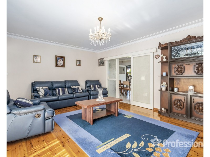 18 Ironbark Avenue, Casula NSW 2170