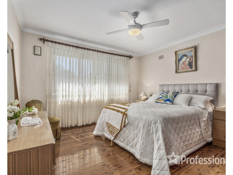 18 Ironbark Avenue, Casula NSW 2170