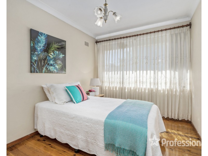 18 Ironbark Avenue, Casula NSW 2170