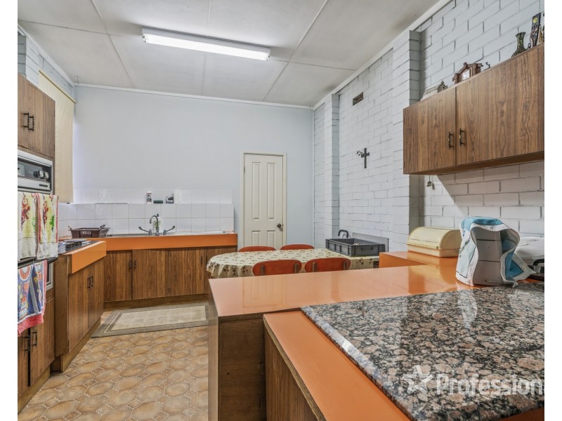 18 Ironbark Avenue, Casula NSW 2170