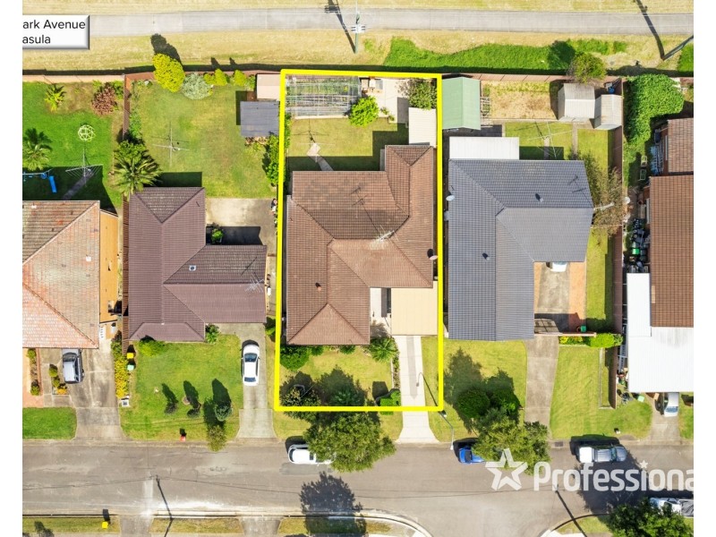 18 Ironbark Avenue, Casula NSW 2170