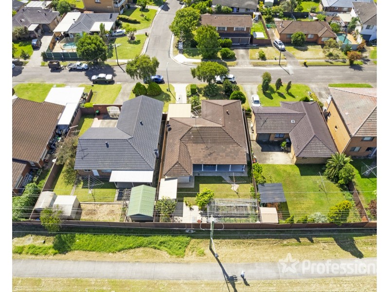 18 Ironbark Avenue, Casula NSW 2170