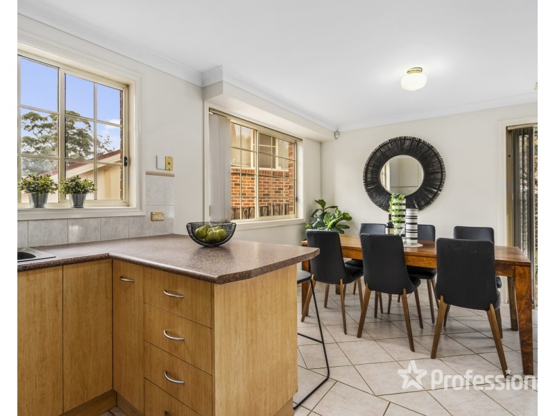 2B Hardy Place, Casula NSW 2170