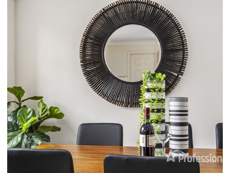 2B Hardy Place, Casula NSW 2170