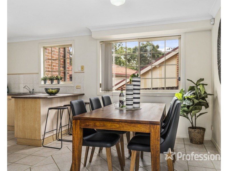 2B Hardy Place, Casula NSW 2170