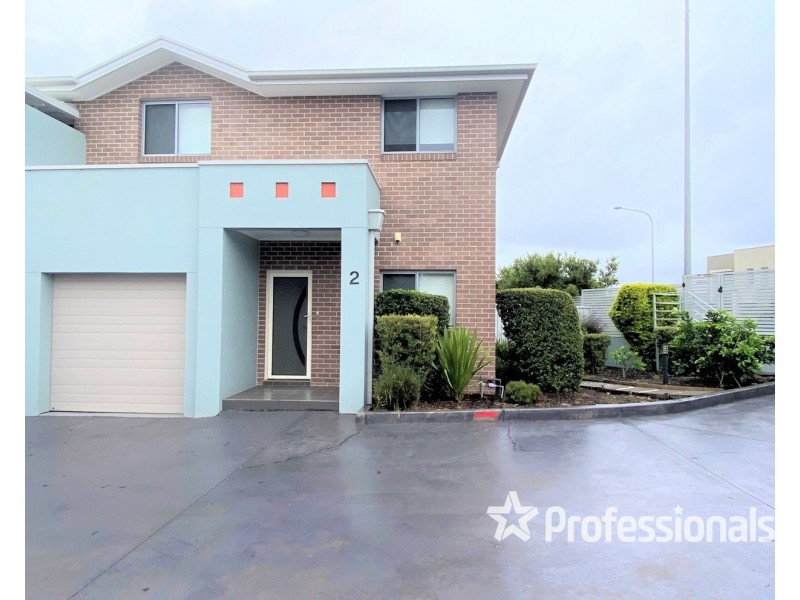 2/32 Northampton Drive, Glenfield NSW 2167
