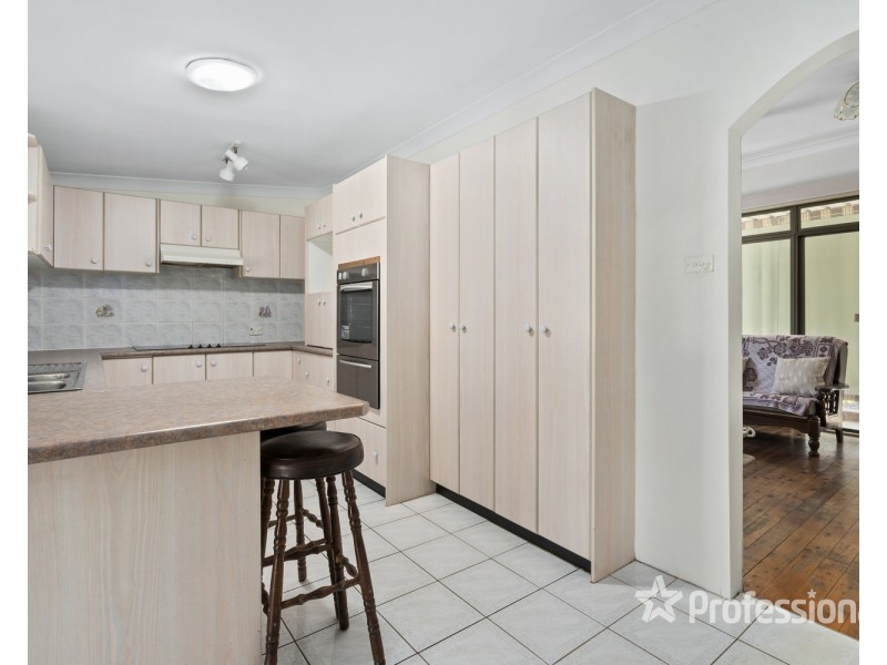 2 Hazel Avenue, Lurnea NSW 2170