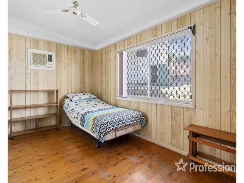 2 Hazel Avenue, Lurnea NSW 2170