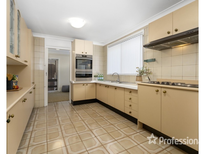 18 Segefield Place, Casula NSW 2170