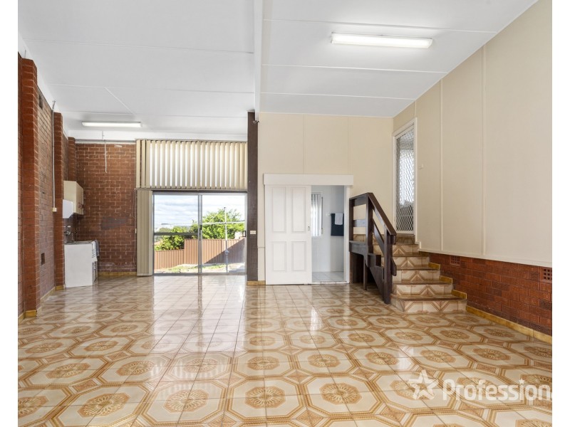 18 Segefield Place, Casula NSW 2170