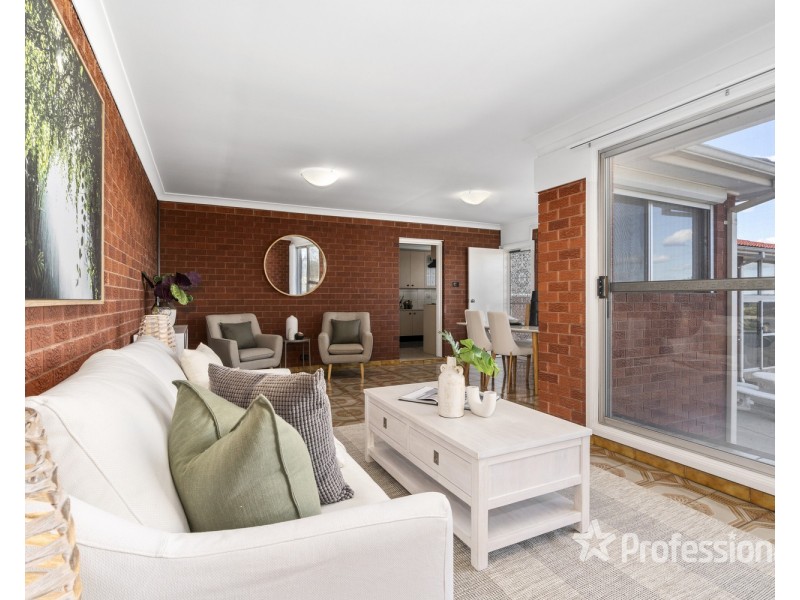 18 Segefield Place, Casula NSW 2170