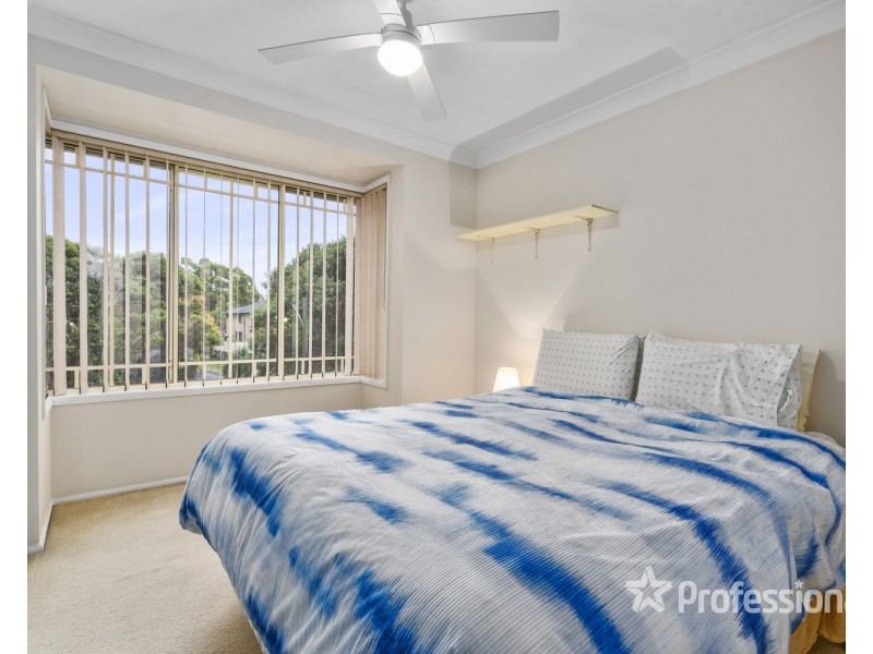 4 Magnolia Close, Casula NSW 2170