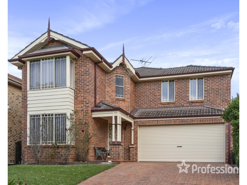 4 Magnolia Close, Casula NSW 2170