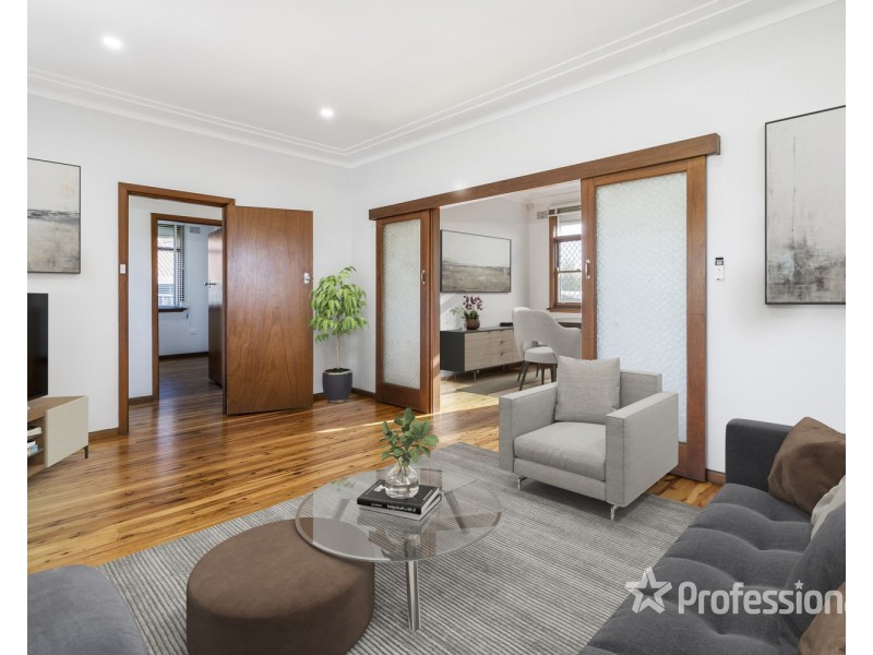 7  Old Kurrajong Road, Casula NSW 2170