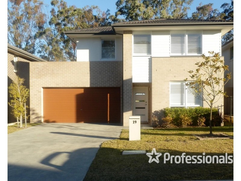 19 Boddingtons Road, Glenfield NSW 2167