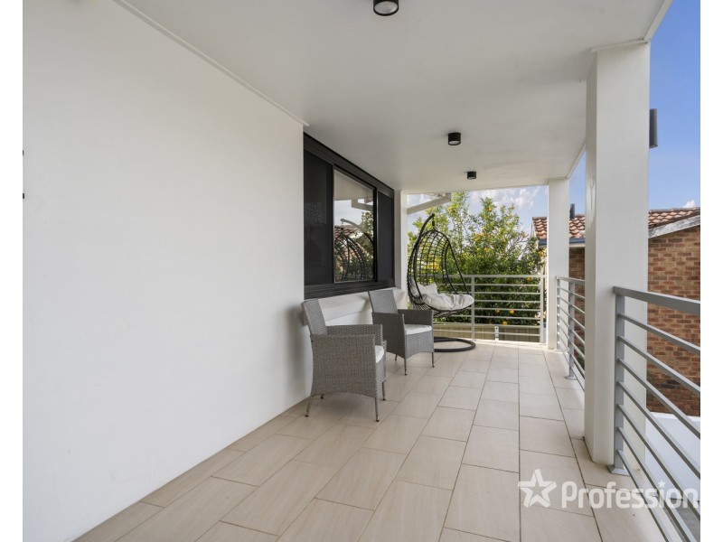 5 Tuscan Place, Casula NSW 2170