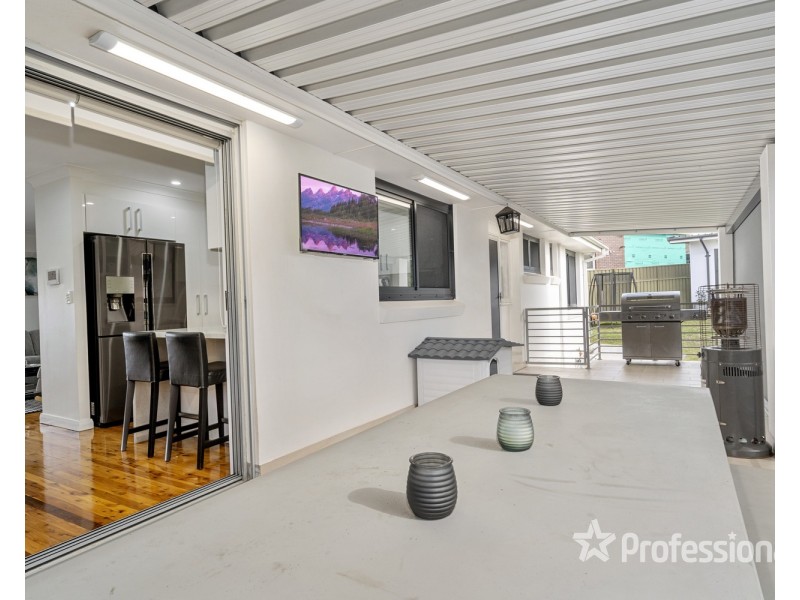 5 Tuscan Place, Casula NSW 2170