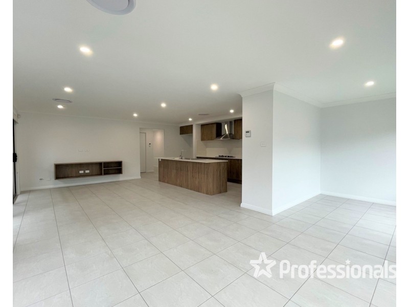40 Ingall Loop, Catherine Field NSW 2557