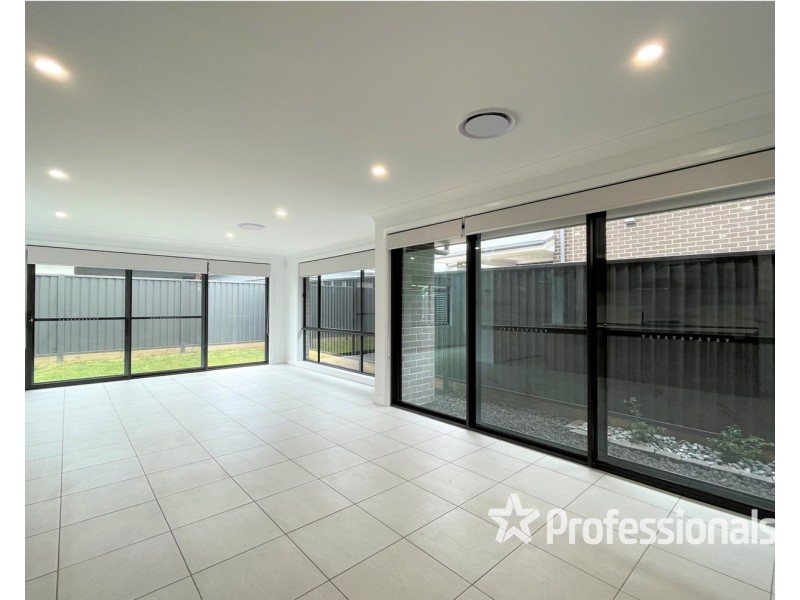 40 Ingall Loop, Catherine Field NSW 2557