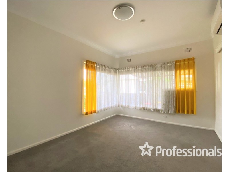 21 Graham Avenue, Casula NSW 2170