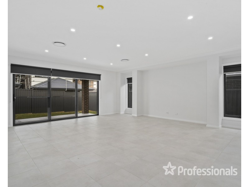 146 Eighth Avenue, Austral NSW 2179